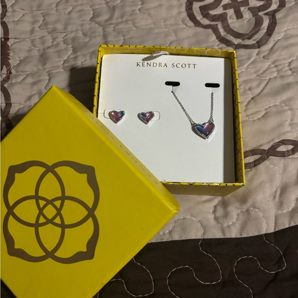 Kendra Scott Iridescent Heart Necklace and Stud Earrings - Pink & Blue